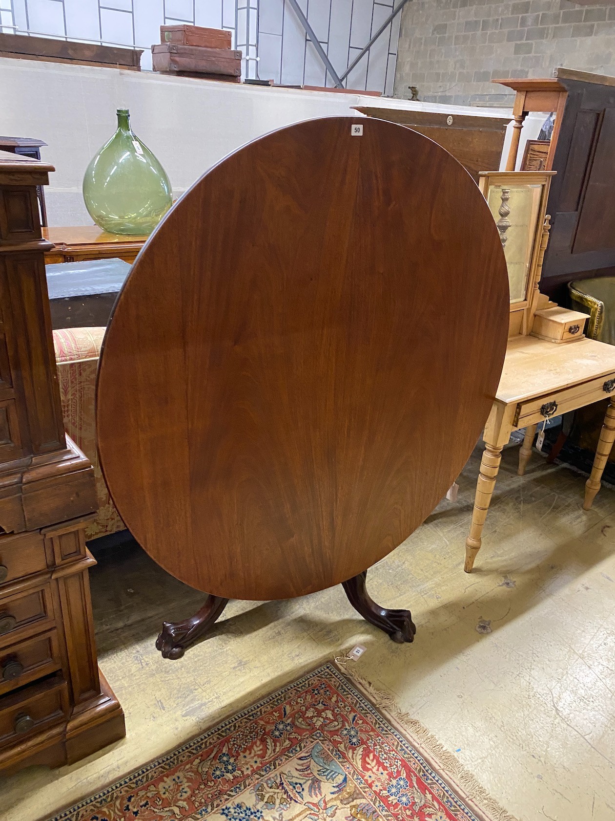 A Victorian circular mahogany breakfast table, diameter 128cm, height 71cm